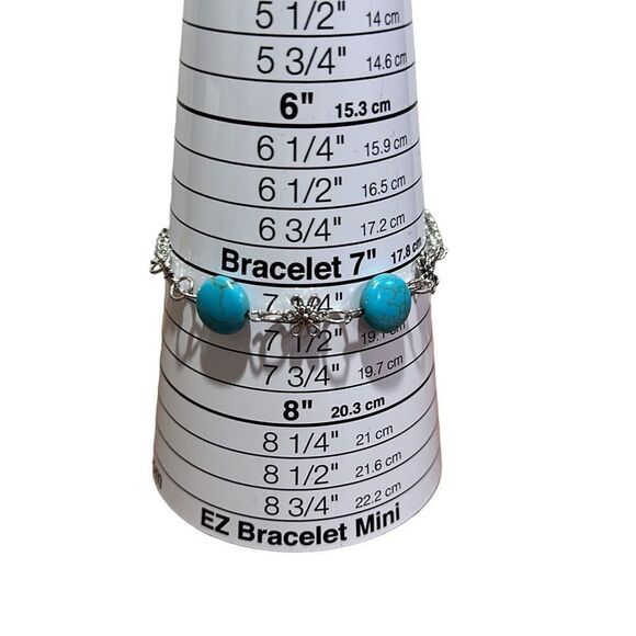 Brand New!! Flower and turquoise stone bracelet - Picture 4 of 5